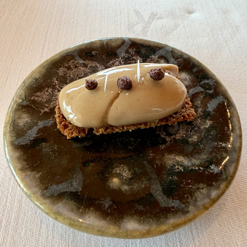 Foie de Pato "Escamas de Sal y Pimienta en grano"
