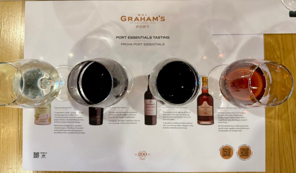 Del blanco al ámbar: una tarde en Graham's Cata Port Essentials en Graham's Port Lodge: cuatro copas de vino de Oporto, del blanco al ámbar